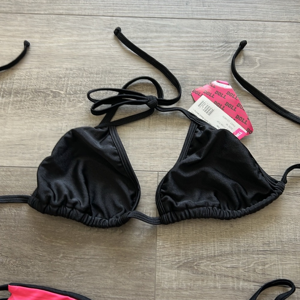 Bikinis - Picture 5 of 8